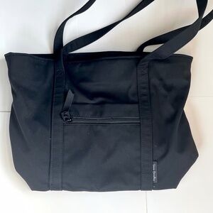 Vera Bradley Small Vera Tote Bag - Recycled Cotton Black [Gently used]